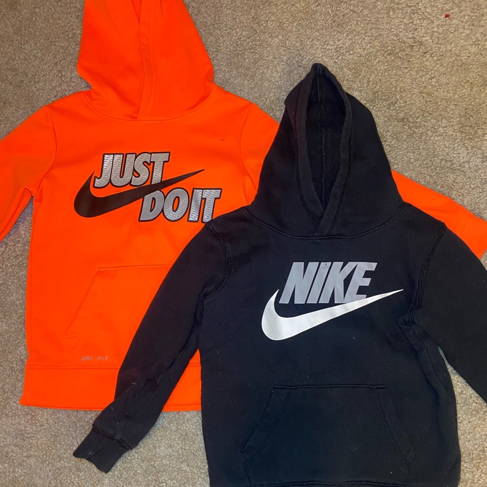 Lot of 2 Nike Boys Hoodies Size 4 Winter 1 Orange Dry Fit & 1 Black